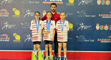 Kayserili Badmintoncular Sırbistan’da madalyaları topladı