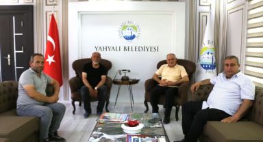 Mahalle muhtarlarından Başkan Öztürk’e teşekkür ziyareti
