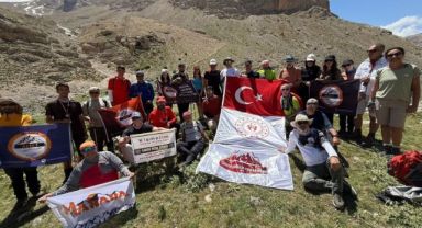 Mazaka Artıbir Dağcılık Kulübü’nden Kayseri’de örnek bir eğitim: Yaz dağcılık eğitimi başarıyla tamamlandı