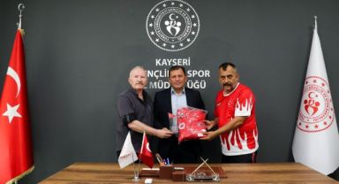 Şampiyon sporculardanKabakcı’ya ziyaret