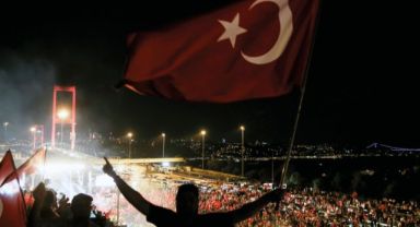 15 Temmuz: Sıradan İnsanların Kahramanlaştığı Gece