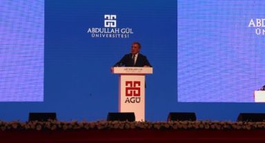 Abdullah Gül: Dünya hiç görülmediği kadar tehlikeli bir dönemden geçiyor