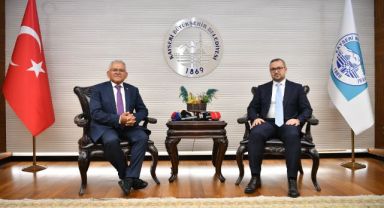 Başkan Büyükkılıç, Merkez Bankası Karahan'ı makamında ağırladı