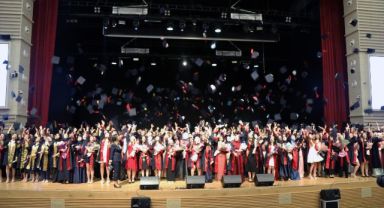 ERÜ Sağlık Hizmetleri Meslek Yüksekokulu 34. Dönem mezunlarını verdi