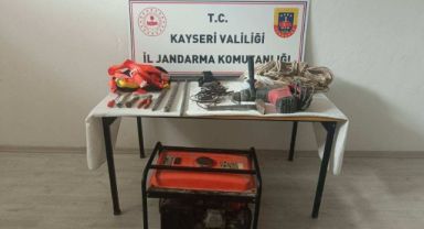 Kaçak kazı yapan 3 kişi yakalandı
