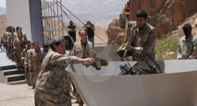 PKK'nın İlk Grubu Silah Bıraktı: Süleymaniye'de 