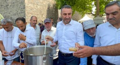 Saadet Partisi'nden 24. Yıla Özel Aşure Etkinliği