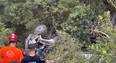 Yangına Gönüllü Müdahale Etmek İsteyen Tanker Şarampole Yuvarlandı: 3 Can Kaybı