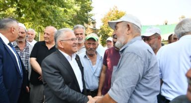Başkan Büyükkılıç'tan Esnaf ve Vatandaşla Samimi Buluşma