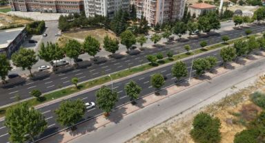 Büyükşehir’in 20 milyon TL’lik yatırımla yenilediği havalimanı yoluna vatandaşlardan tam not ChatGPT’ye sor