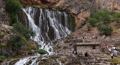 Dünyanın en yüksekteki ikinci şelalesi havadan görüntülendi: Eşsiz manzarası kendine hayran bıraktırdı