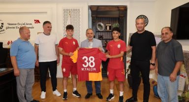 Galatasaray’a transfer olan Talaslı yıldızlardan Başkan Yalçın’a ziyaret