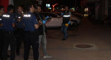 Husumetlileri çiçekçiyi dükkanında silahla yaralayıp kaçtı