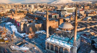 Kayseri protokolünden 30 Ağustos Zafer Bayramı mesajları