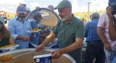 Kuşçu Marina’ da 2500 kişilik Pilav Şenliği