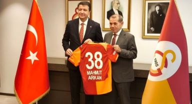 Saadet Lideri Arıkan, Galatasaray Başkanı Özbek’i Ziyaret Etti