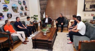 Talas Belediyespor’un gururu Mustafa Çiğdem’den Başkan Yalçın’a ziyaret