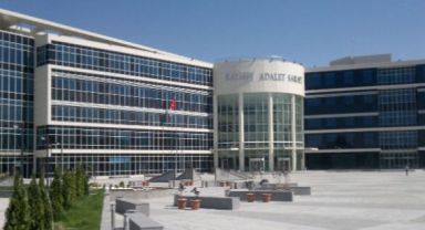 Adliyeye köpeği ile giremeyeceğini söyleyen polislere hakaret eden sanığa 2 suçtan dava