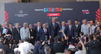 Bakan Ersoy ve Başkan Büyükkılıç, Türkiye Kültür Yolu Festivali'nin startını verdi