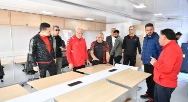 Başkan Büyükkılıç’tan ‘dijital gençlik’ atağı: Mobil Dijital Gençlik Merkezi tanıtıldı