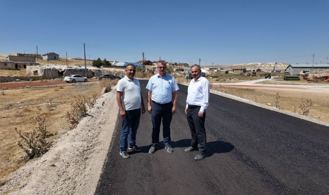 Büyükşehir, Pınarbaşı kırsalındaki 26 kilometrelik yolu 110 milyon TL yatırımla konforlu ve güvenli hale getirdi
