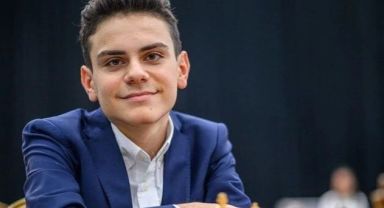 Ediz Gürel, Dünya Şampiyonu GM Gukesh’i Mağlup Ederek Tarihi Başarıya İmza Attı