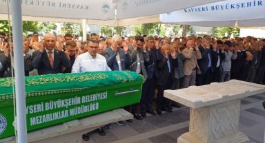 Eski belediye başkanı Hüsamettin Çetinbulut son yolculuğuna uğurlandı