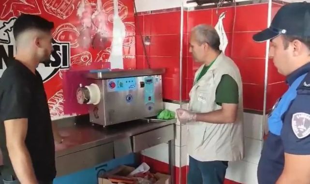 Gaziantep’te Kasaba Şok Baskın: Bozuk Etleri Vatandaşa Yedirmişler