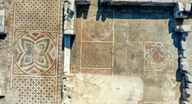 İç Anadolu'nun en büyük mozaik yapısında mezarlar bulundu