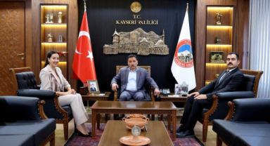 : Kaymakamlar Yurtdışı Dil Eğitimi Öncesi Veda Ziyaretinde Bulundu