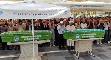 Kayseri'de feci kazada hayatını kaybeden anne-oğul toprağa verildi