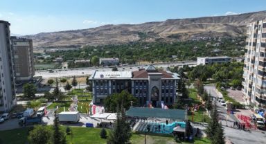 Kocasinan İlçe Halk Kütüphanesi'ne coşkulu açılış