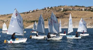 Optimist Yelken Yarışları’nın 3’üncü ayağı, Kayseri’de başladı