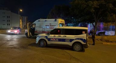 Tartıştığı şahsı caminin bahçesinde bıçakladı: 1 yaralı