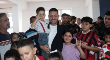 Ülkü Ocakları Kayseri İl Başkanlığı’ndan Öğrencilere Kırtasiye ve Çanta Desteği