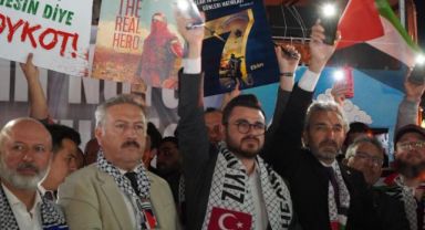 AK Parti Kayseri İl Başkanı Okandan, ‘Kararlılık Yürüyüşü’ne katıldı