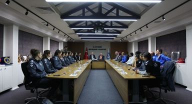 Başkan Büyükkılıç; Melikgazi Kayseri Kadın Basketbol Takımı'nı ağırladı