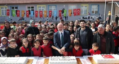 Başkan Çolakbayrakdar, Mahzeminli çocuklarla ‘Bir Dilim Mutluluk’ta buluştu
