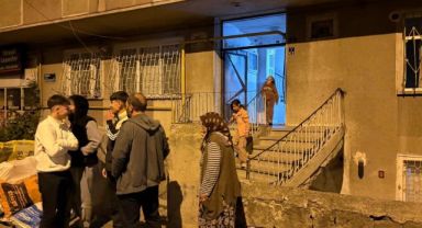 Binadaki fayans çatlağı paniğe neden oldu: bina sakinleri sokağa döküldü