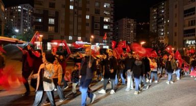 Erciyes Koleji’nden 29 Ekim Cumhuriyet Coşkusu: Fener Alayı Yürüyüşü Düzenlendi