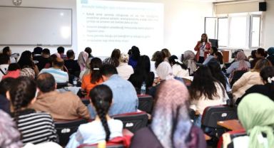 ERÜ Hastaneleri’nde Anne Sütü ve Tamamlayıcı Beslenme Eğitimi düzenlendi