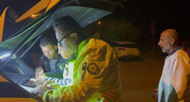 Gazeteciye tepki gösteren alkollü sürücüye baba azarı