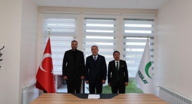Hulusi Akar’dan Yeşilay’a destek ziyareti ve üyelik