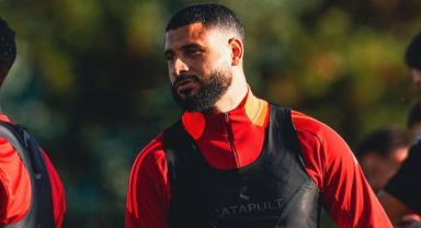 Kayserispor'da Erken Şok: Youssef Ait Bennasser Maçın 5. Dakikasında Sakatlandı