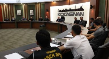 Kocasinan Şimşekspor'dan Başkanlara ve Valiye Ziyaret: