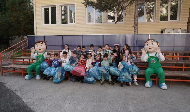 'Mobil sıfır Atık Toplama ve Eğitim Aracı' öğrencilerin ayağına gidiyor
