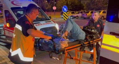 Parkta bıçaklı kavga: 2 yaralı