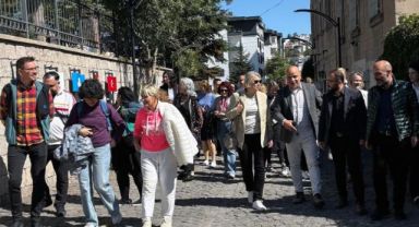 Talas'ta Finlandiya heyetine tarihi gezi