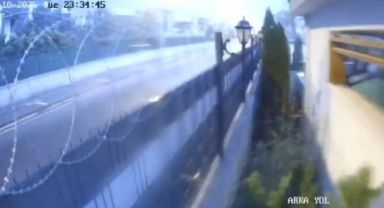 Yıldırım düştü, gece gündüze döndü