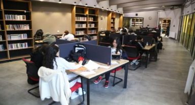 Ara tatilde Melikgazi'nin Akıl Küpü Kütüphaneleri dolup taşıyor